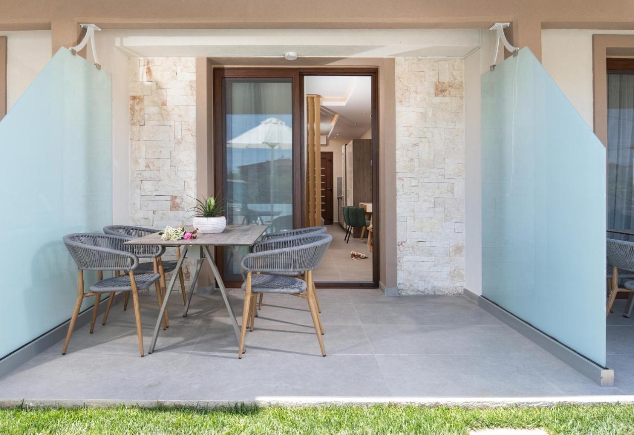 Villa Naiada Nikiti  Exteriör bild