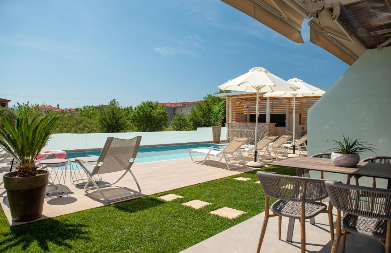 Villa Naiada Nikiti  Exteriör bild