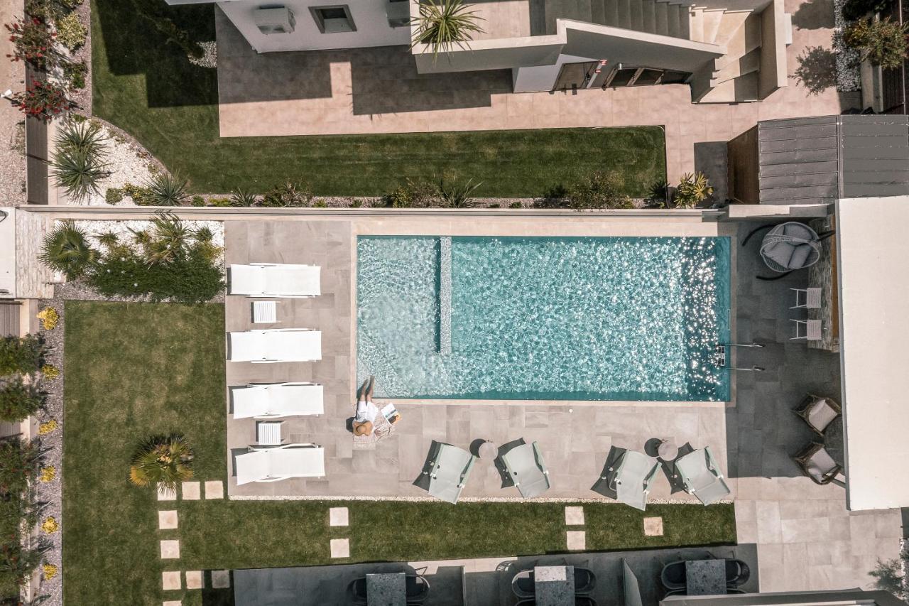 Villa Naiada Nikiti  Exteriör bild